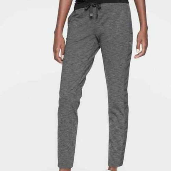 Athleta Woman's Sz M Gray Metro Downtown Ankle‎ Pants Sweatpants Athleisure - Picture 1 of 10